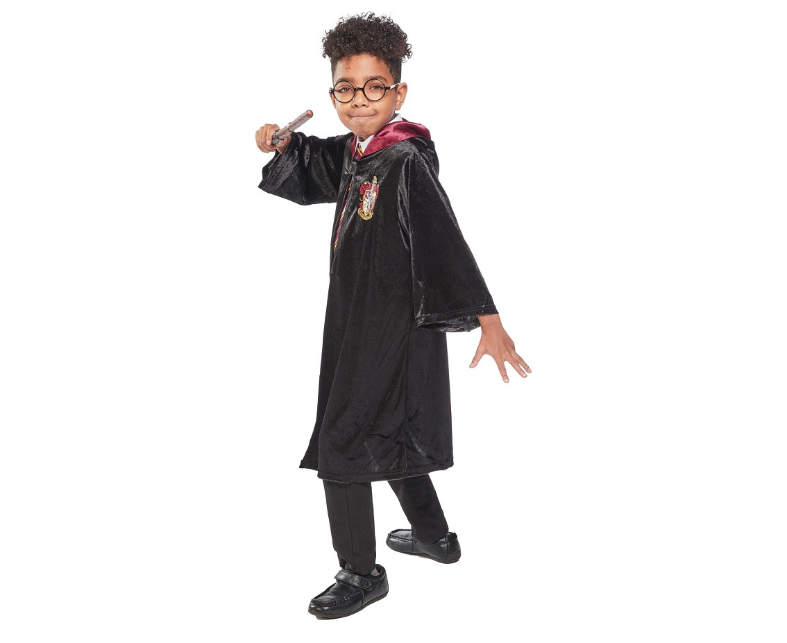 Includes: Harry Potter hooded robe